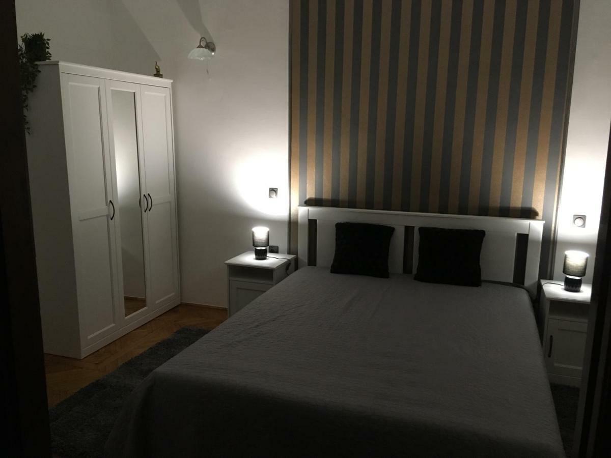 Katus Apartman Lejlighed Eger Eksteriør billede