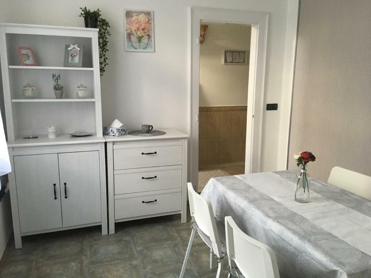 Katus Apartman Lejlighed Eger Eksteriør billede